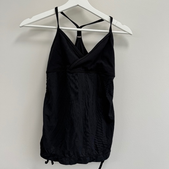 Lululemon workout shirt - Picture 1 of 2
